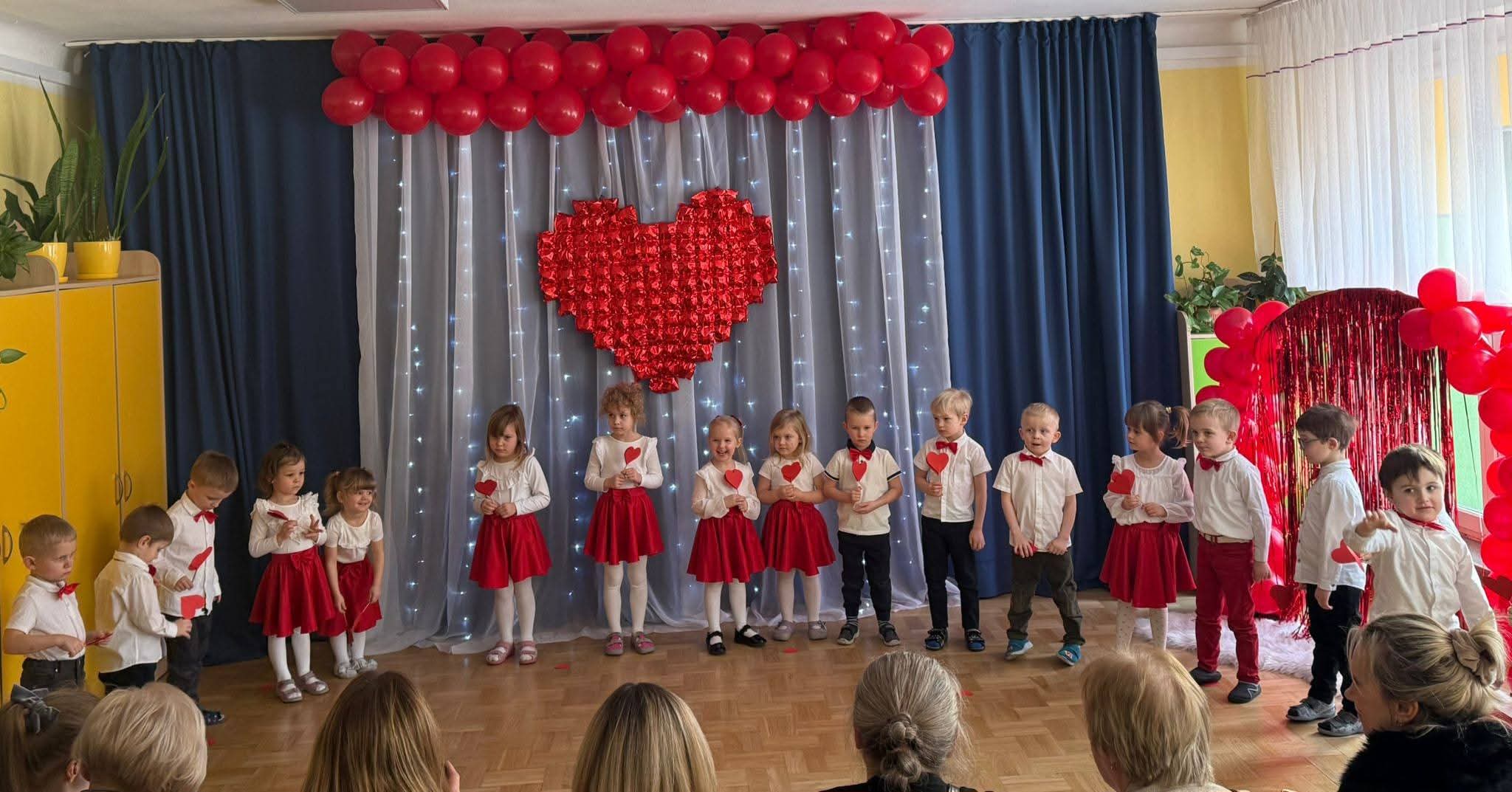 Więcej o: Dzień Babci i Dziadka